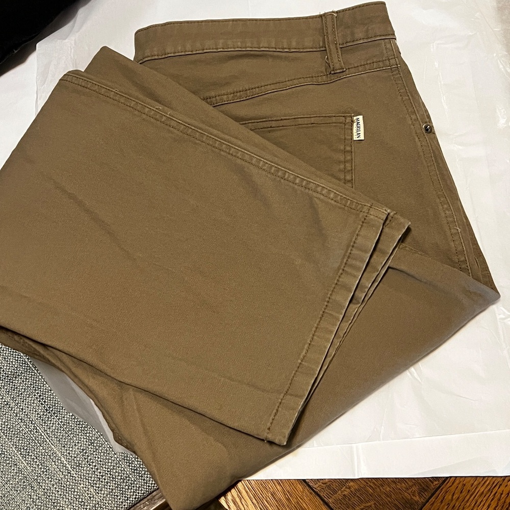 MAGELLAN mens pants